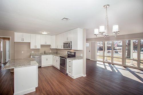 4th image of 4939 Sherborne Dr
