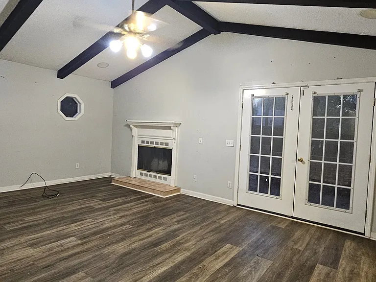 211 Plantation Rd — Photo 59