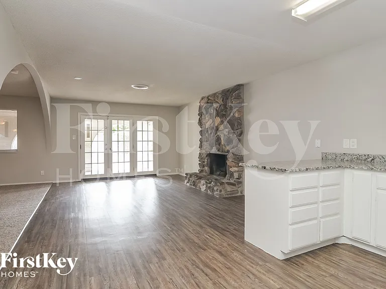 4071 Oakhill Ave — Photo 4