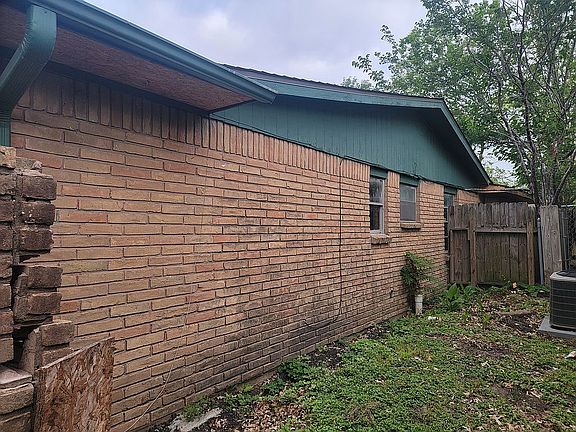 East wall 
