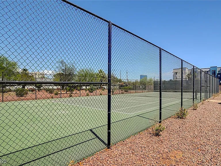 3930 University Center Dr #806 — Photo 32