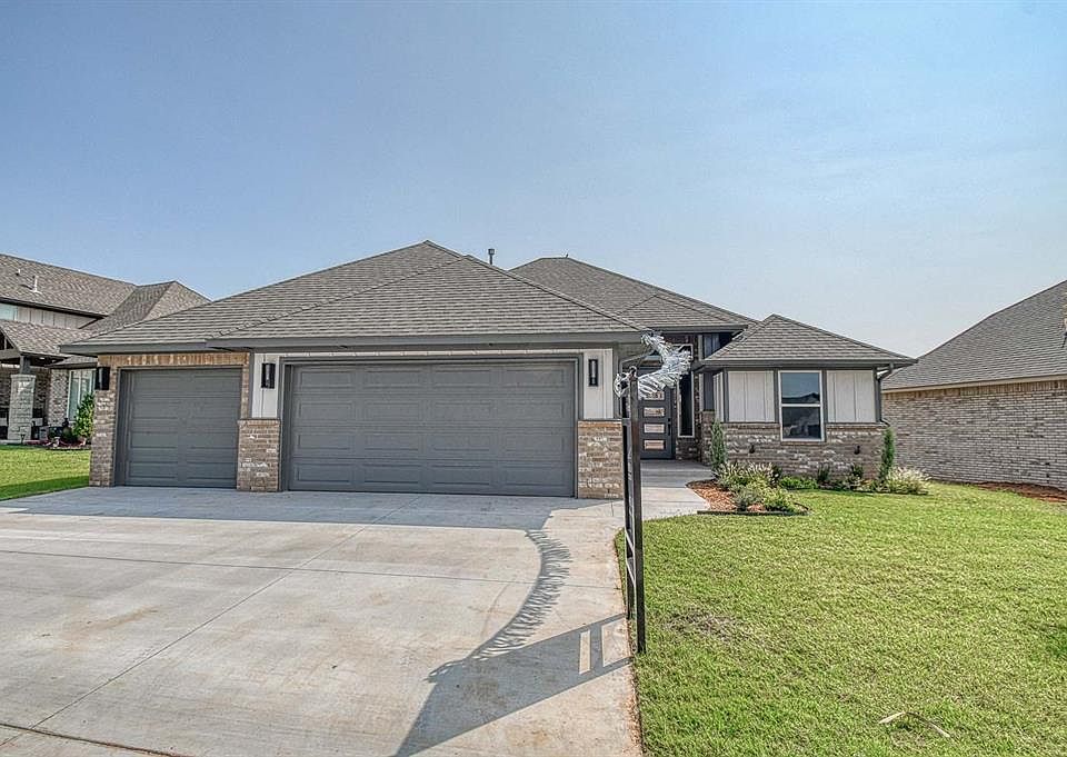 1st image of 4704 Bermuda Dr
