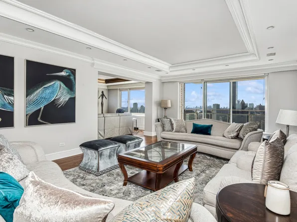 303 East 57th Street 45G image 1 of 21
