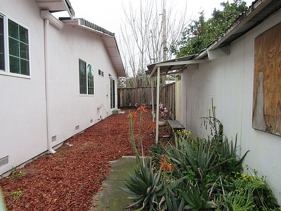 4th image of 2301 Hopeton Ave #1-B