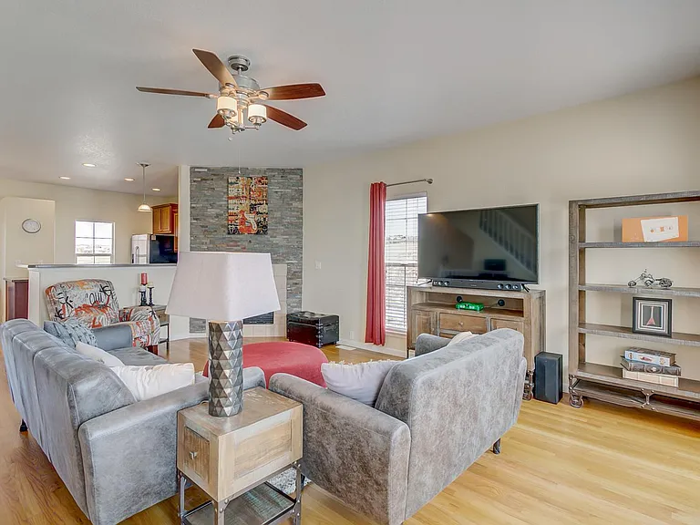 1033 Burning Bush Point — Photo 8