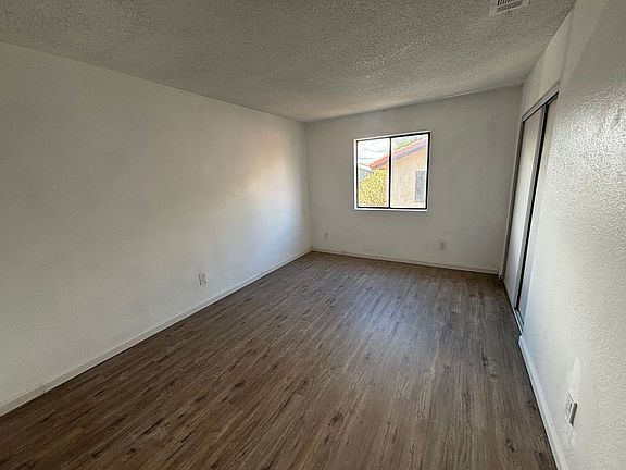 3rd image of 816 E Avenue J12