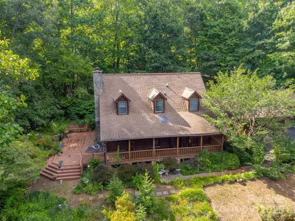 94 Sunray Ln, Sylva, NC 28779