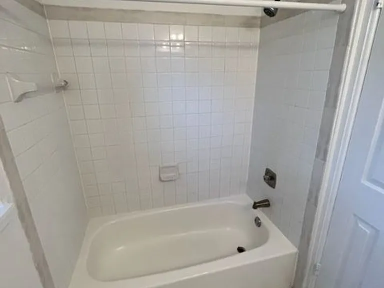2983 S Columbus St #B1 — Photo 15