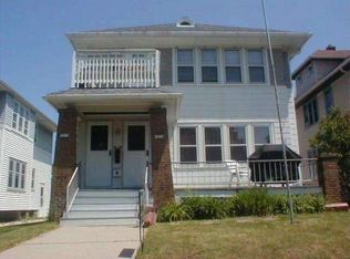 3476 N Cramer St, Milwaukee, WI 53211