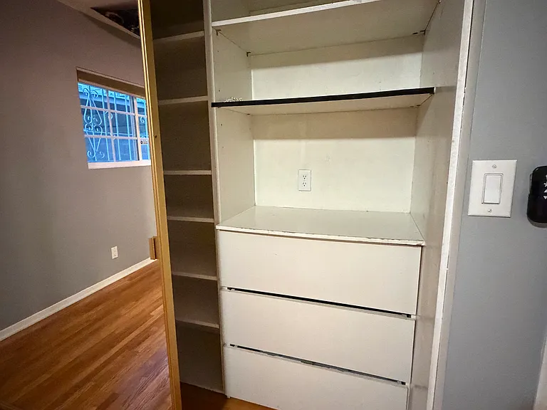 18601 Vincennes St #4 — Photo 14