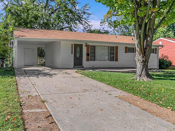 2nd image of 10045 Dellridge Ln