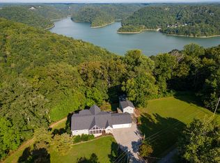 1475 Lafever Ridge Rd, Silver Point, TN 38582