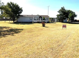 601 E 1st St, Rocky, OK 73661