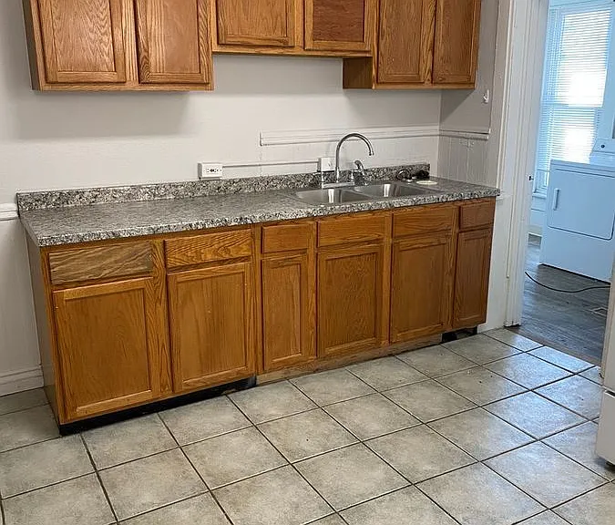 2945 N Marion St — Photo 12