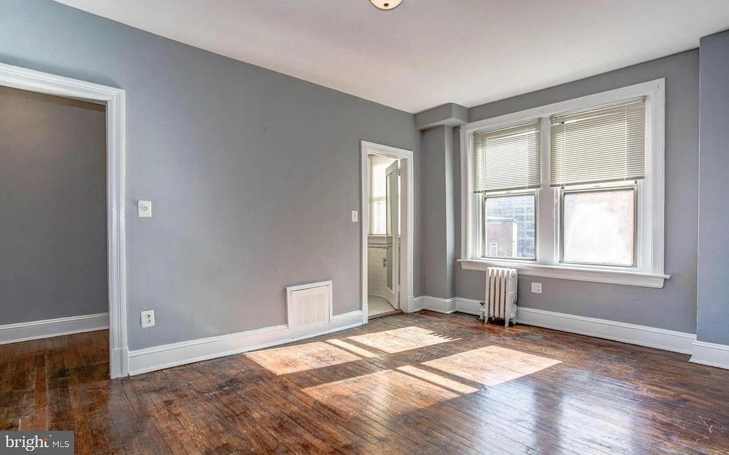 Studio, 392 sqft, $1,700 — Photo 2