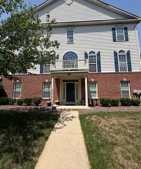 14107 Vintage Ln — Photo 3
