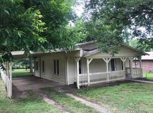 305 N Pecan St, Henryetta, OK 74437