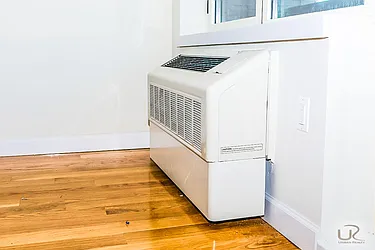 Rented by Urban Realty NYC