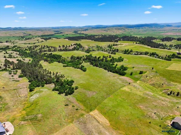 Hat Ranch Dr, Belle Fourche, SD 57717