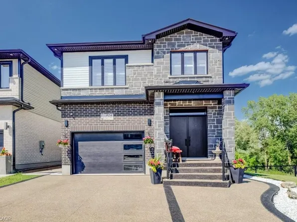 924 Chapel Hill Ct, Kitchener, ON N2R 0P4