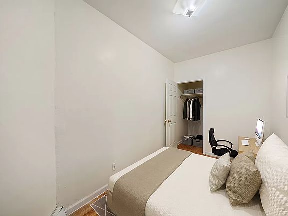 3rd image of 247 W 109th St APT 15