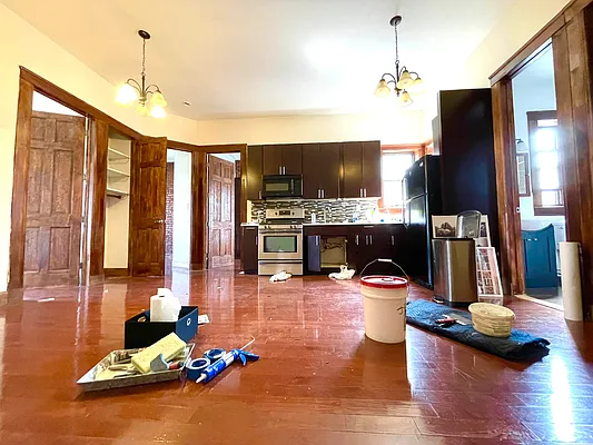 Rented by R New York | media 22