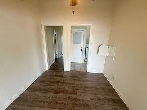 4th image of 1053-1059 Mira Mar Ave #3751-3753