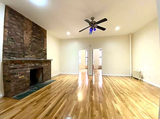 Rented by Compass | media 9