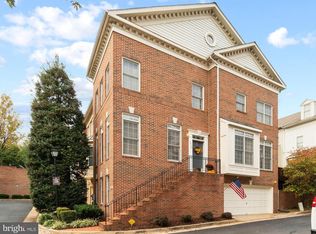 4639 Kearney Ct, Alexandria, VA 22311