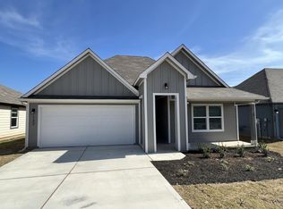 123 Fort Clark Springs Dr, Hutto, TX 78634
