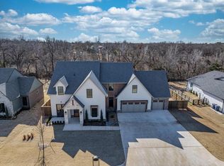 432 Old Creek Rd, Edmond, OK 73034