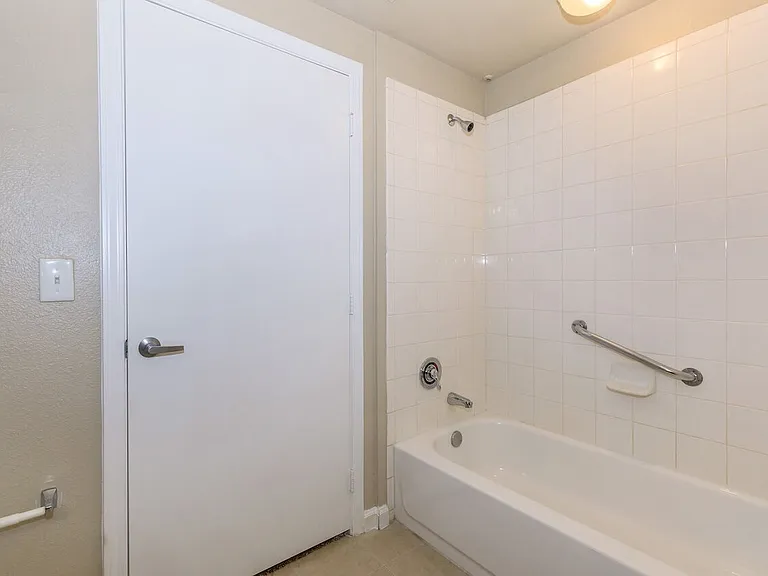 Amelia Parc — Photo 14