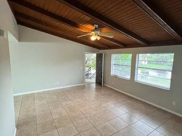 3253 Kirk Rd APT 5, Lake Worth, FL 33461