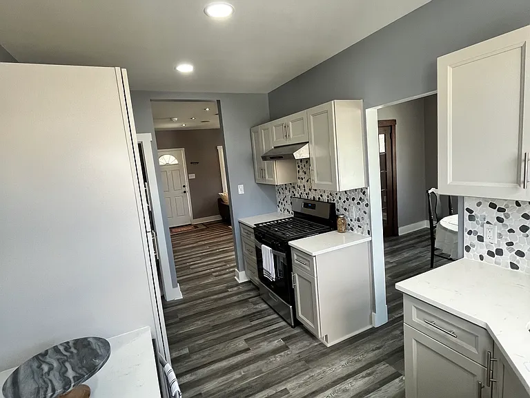 1115 Margray St — Photo 5