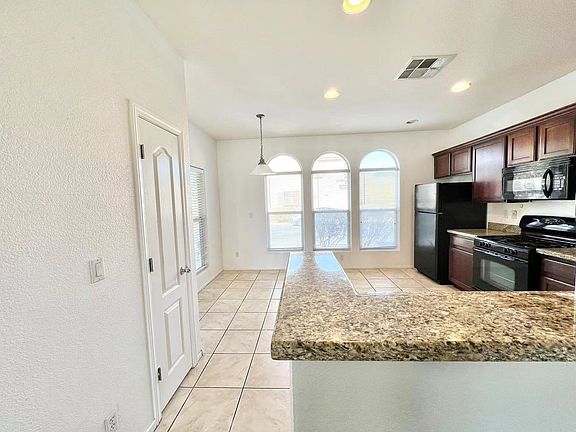 4th image of 7141 Cabarita Ave