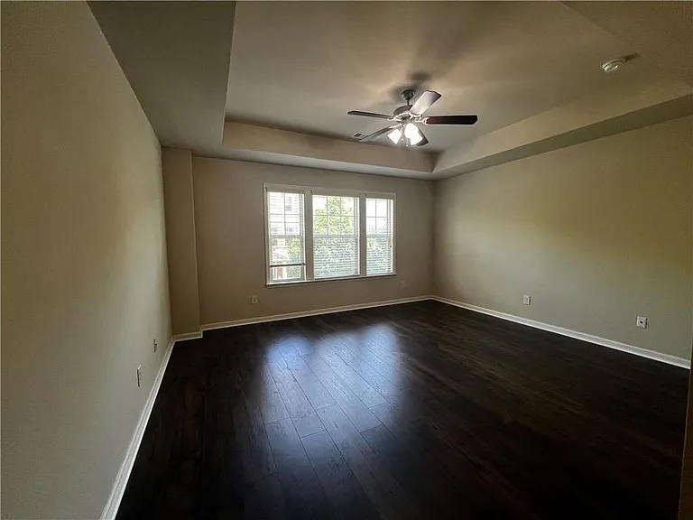 750 Village Field Ct — Photo 15