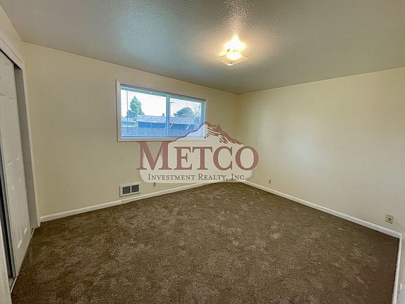 5th image of 1700 Linden Ave