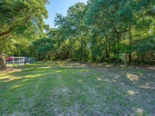 1536A Boston Grill Rd, Mount Pleasant, SC 29466