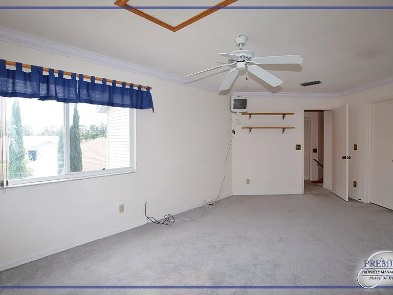 1351 Monarch Cir — Photo 24