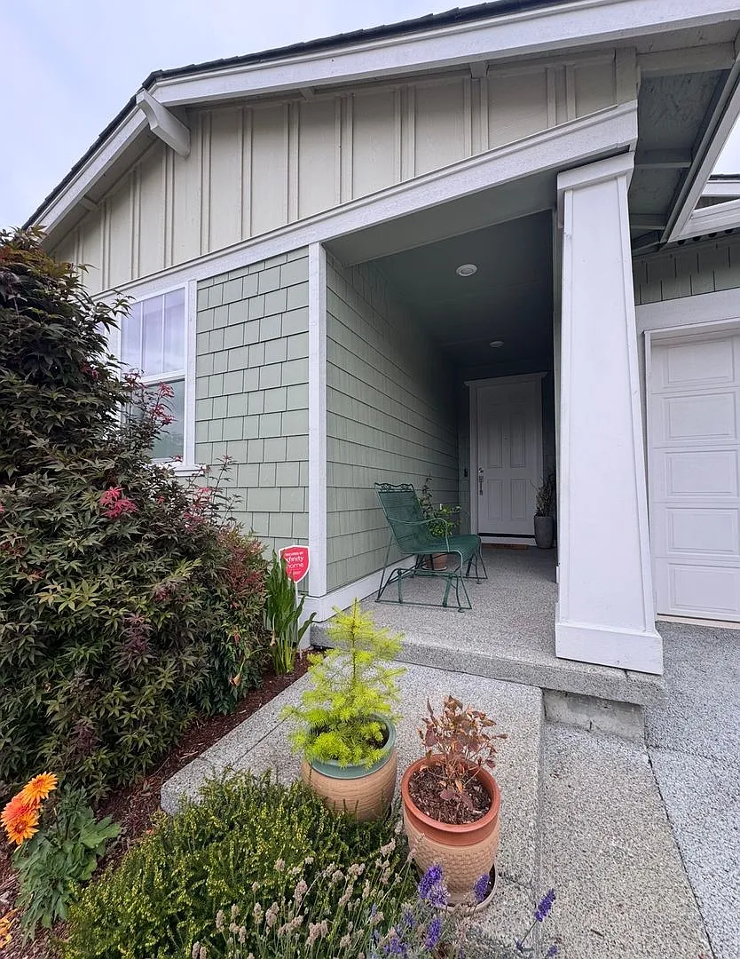 3 Bedroom Home in Auburn, Newer Build — Photo 3