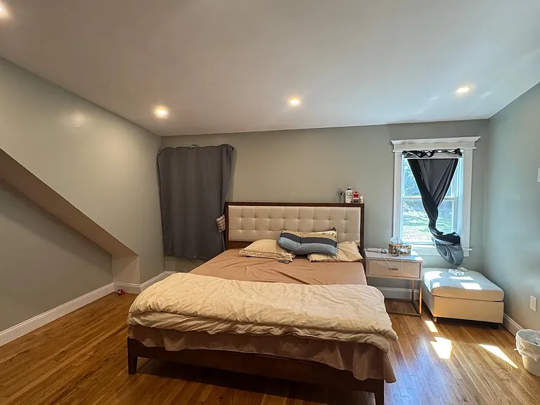 15 Moody St — Photo 14