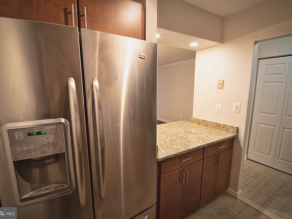 4th image of 1808 Old Meadow Rd APT 702