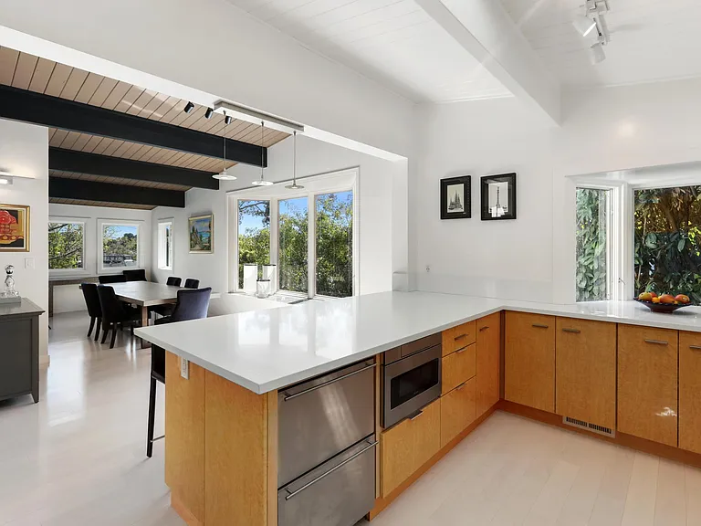 80 Rancho Dr — Photo 3