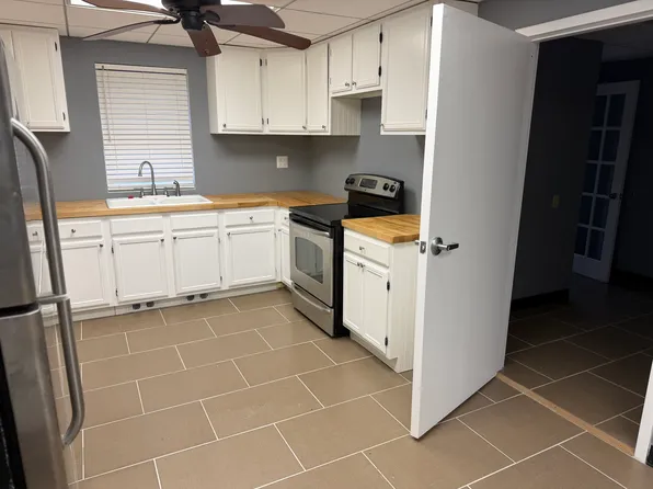 8325 Abc Farm Pl #A, Pomfret, MD 20675