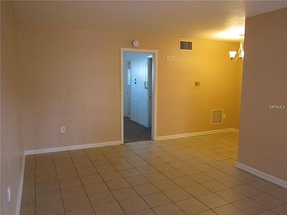 2nd image of 800 Tyrone Blvd N APT F1