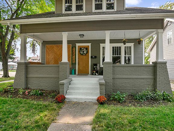 4th image of 1337 Portland Ave NE