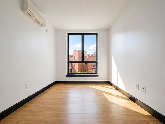 5th image of 207 Central Ave #4B