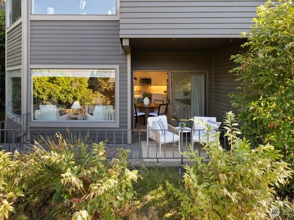 2616 4th Avenue N #402, Seattle, WA 98109