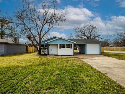 708 Brookfield Dr, Hurst, TX, 76053