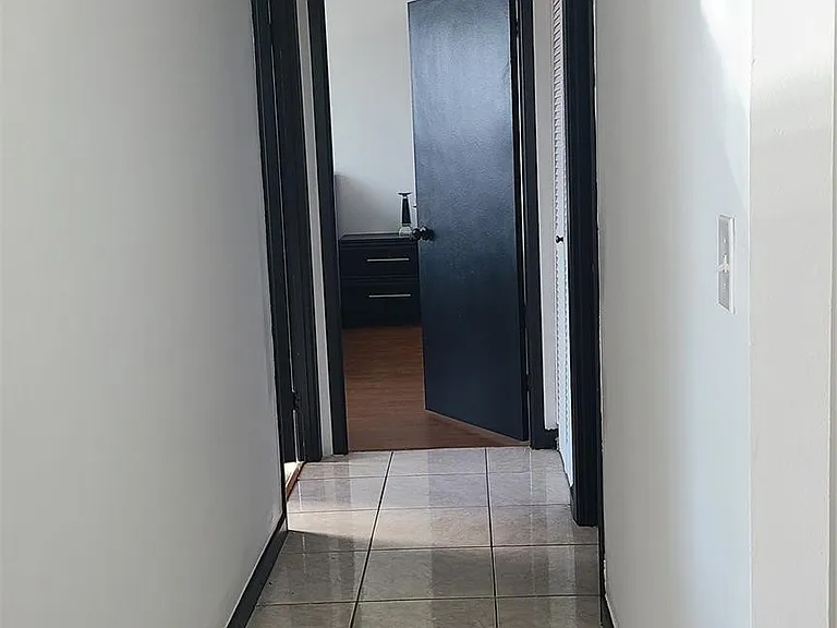 2500 Parkview Dr #802 — Photo 12